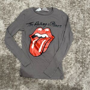 Zara Gray Long Sleeve with Red Graphic